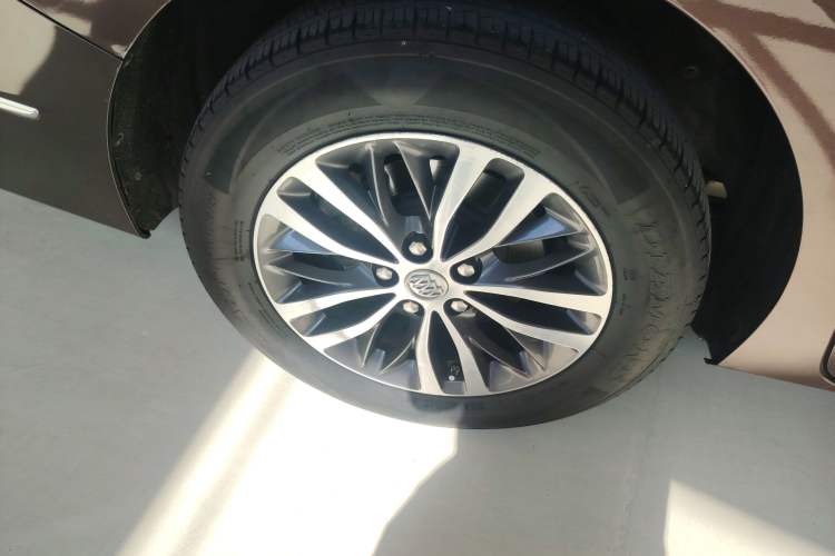 Used Buick GL8 2018 ES 28T Comfort Model China VI Standard
