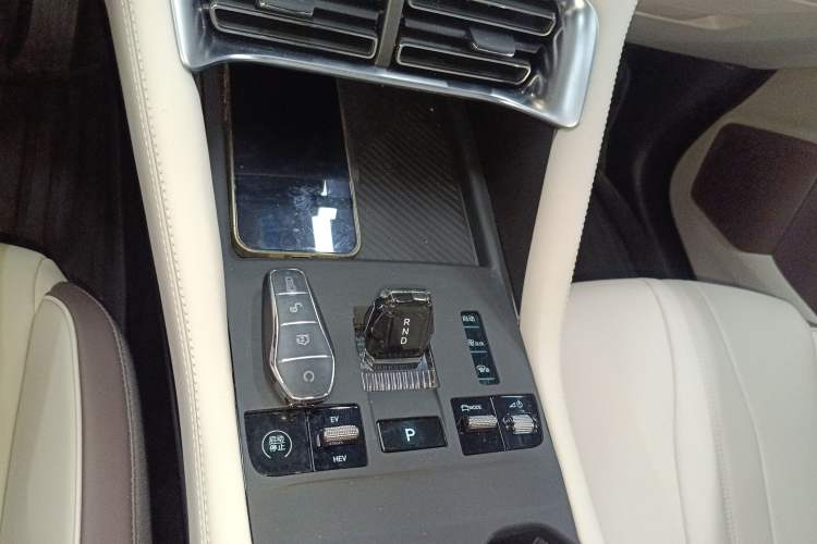 Used BYD Song PLUS New Energy 2025 DM-i Intelligent Driving 112KM Prestige Model