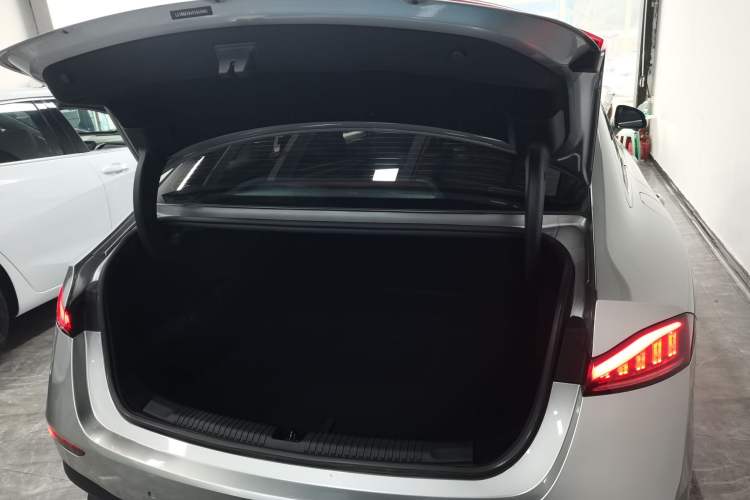 Used Roewe D7 2023 DMH 125km Flagship Edition
