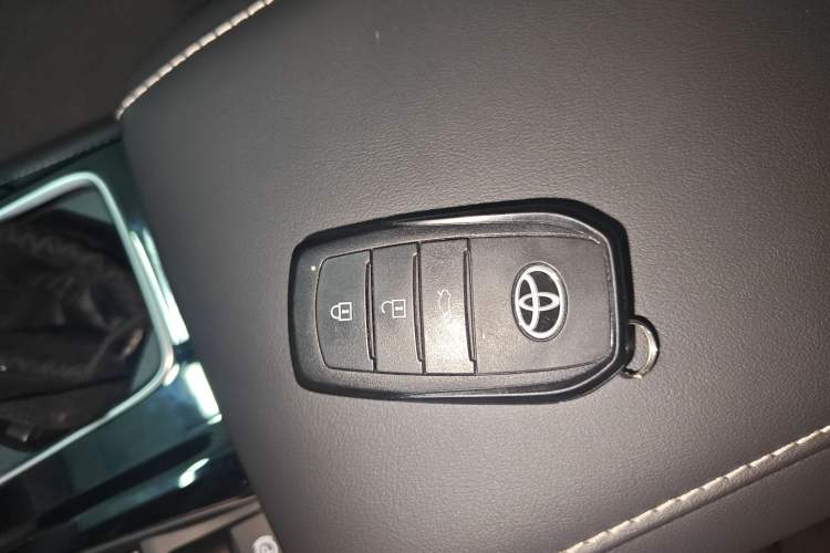 Used Toyota Camry 2024 Dual-Motor 2.0HS Sport Edition