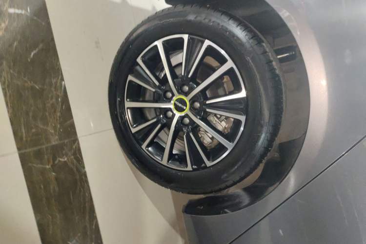 Used Roewe i5 2021 1.5L CVT Platinum Edition
