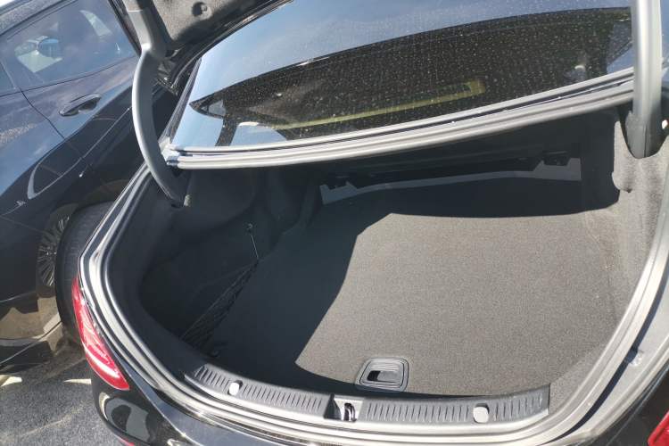 Used Mercedes-Benz E-Class 2020 Facelift E 300 L Stylish Edition
