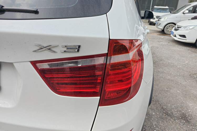Used BMW X3 2016 sDrive20i
