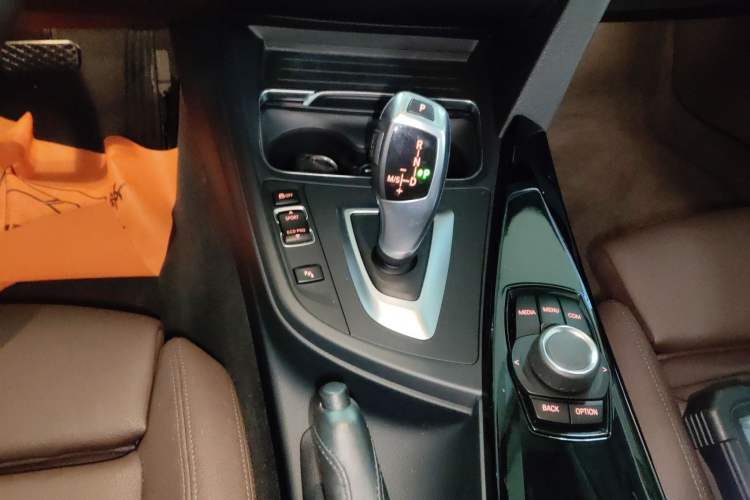 Used BMW 3 Series 2018 320Li xDrive Fashion Model
