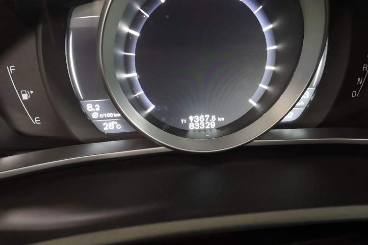 Used Volvo V40 2015 1.6T Zhiya Edition