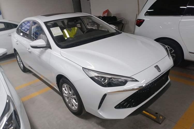 Used Roewe i5 2023 1.5L CVT Luxury Edition
