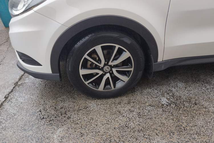 Used Dongfeng Fengon 580 2016 1.5T Manual Luxury Version