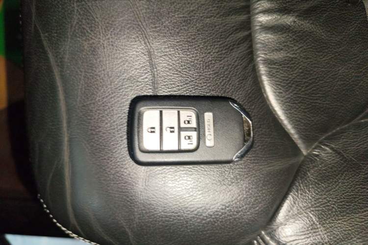 Used Honda Elysion 2019 2.0L Hybrid Supreme Edition
