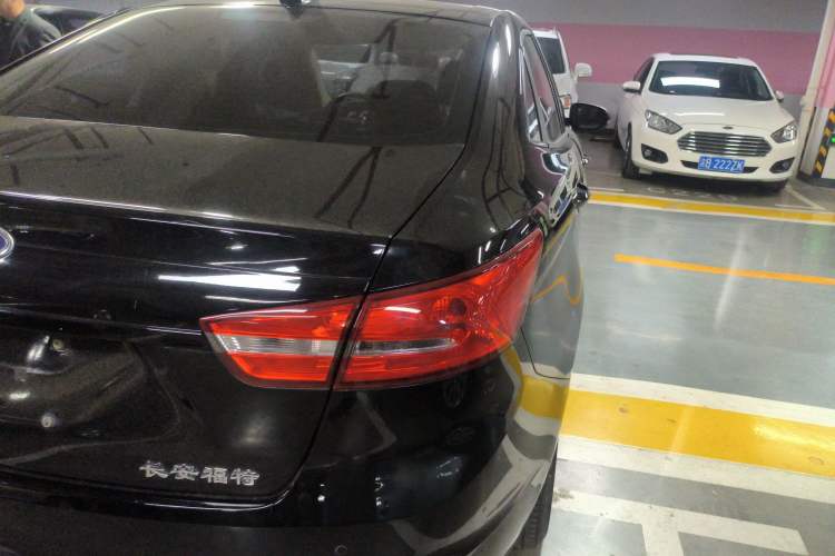 Used Ford Escort 2015 1.5L Automatic Comfort Model
