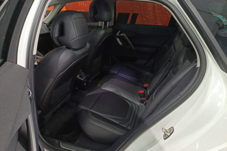 Used DS 5 2014 1.6T Luxury Edition THP160
