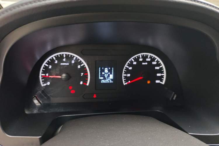 Used FORTHING Lingzhi 2022 M5 1.6L Practical Model 5 Seats