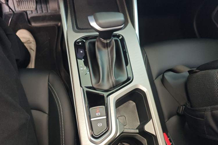 Used Geely Auto Emgrand 2025 4th Generation 1.5L CVT Luxury Version