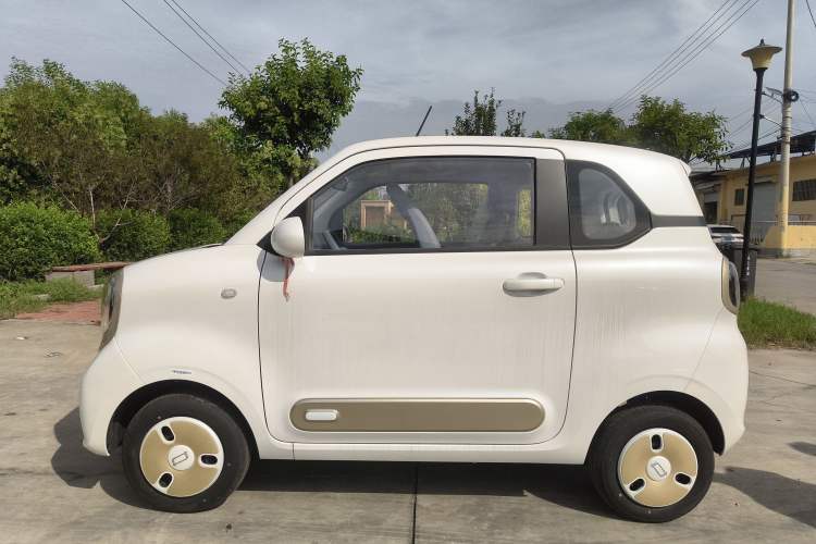 Used Bestune Pony 2025 222km Range Agile Horse
