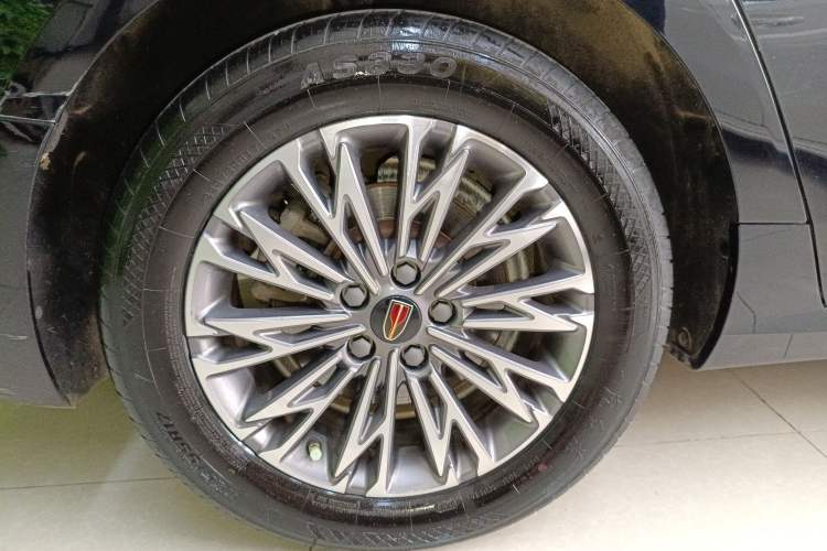 Used Hongqi H5 2023 2.0T Automatic Smart Connect Flagship Edition
