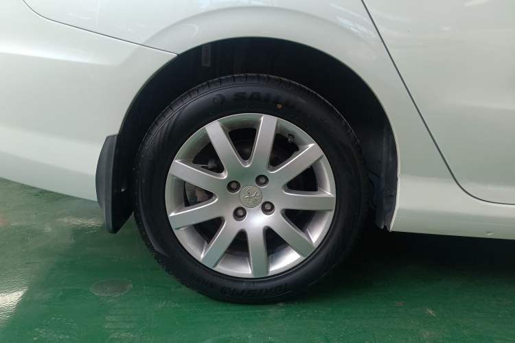 Used Peugeot 308 2014 Enjoy Edition Classic 1.6L Manual YouShang Model
