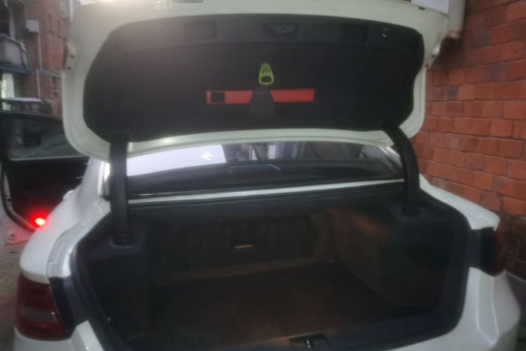 Used Geely Auto Emgrand GT 2015 1.8T Flagship Model
