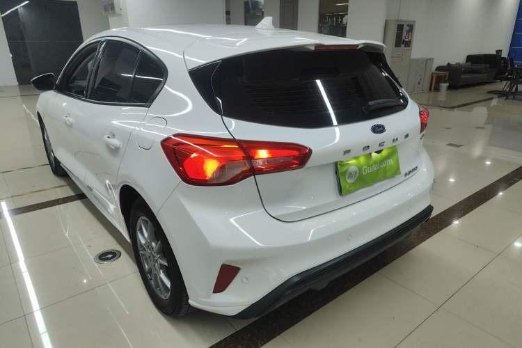 Used Ford Focus 2021 Hatchback EcoBoost 180 Automatic Titanium Edition