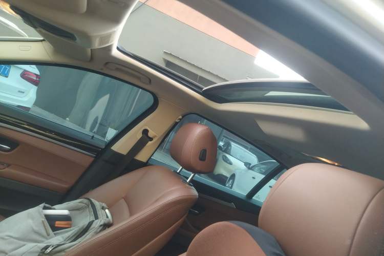 Used BMW 5 Series 2017 525Li Leading Model