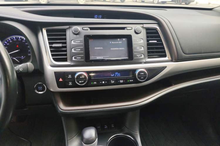 Used Toyota Highlander 2018 2.0T Four-Wheel Drive Luxury Edition 7 Seats China V Emission Standard
