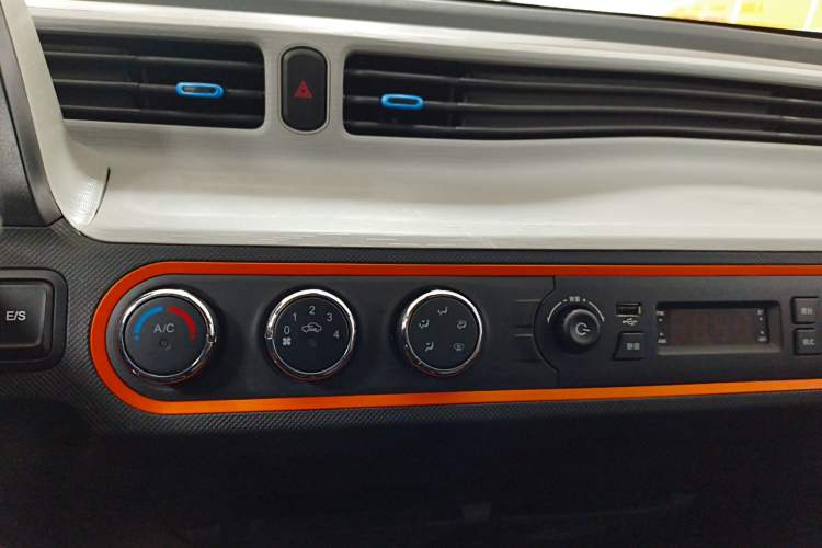 Used Wuling Hongguang MINIEV 2022 Zizai Version Lithium Iron Phosphate
