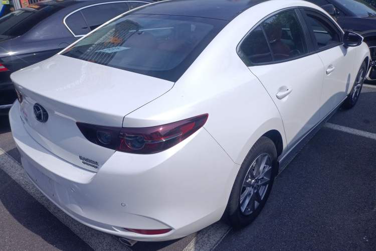 Used Mazda Mazda 3 Axela 2022 2.0L Automatic Zhiqing Edition
