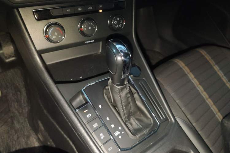 Used Volkswagen Lavida 2022 280TSI DSG Comfort Edition
