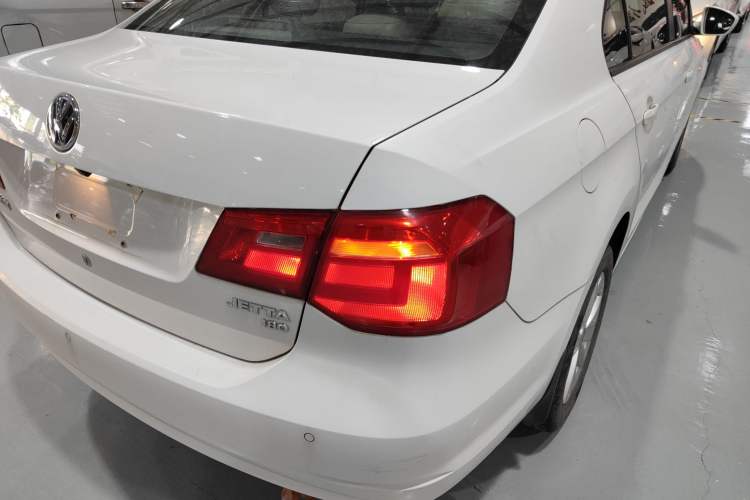 Used Volkswagen Jetta 2015 Value Edition 1.6L Automatic Comfort Version
