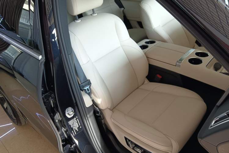 Used Li Auto L8 2023 Pro Model
