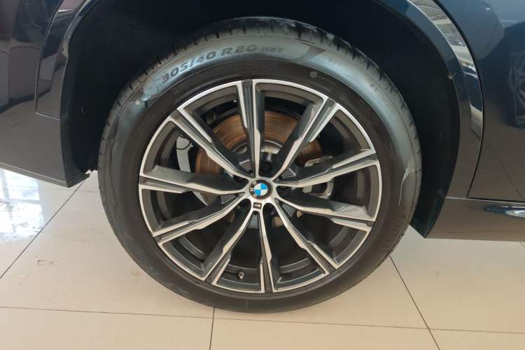 Used BMW X5 2022 Restyled xDrive 30Li Luxury Version M Sport Package
