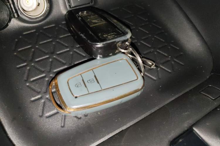 Used Toyota RAV4 2021 2.0L CVT 4x4 Style PLUS Edition
