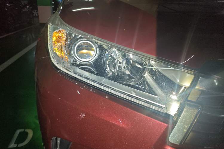 Used Toyota Highlander 2018 2.0T Four-Wheel Drive Prestige Version 7 Seats China V Emission Standard