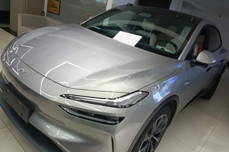 Used ONVO L60 2024 60 kWh Rear-Drive Version
