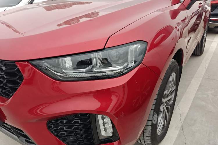 Used Wey VV5 2017 2.0T Ultra-Luxury Version
