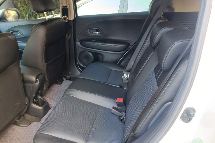 Used Honda Vezel 2020 1.5L CVT Pioneer Edition
