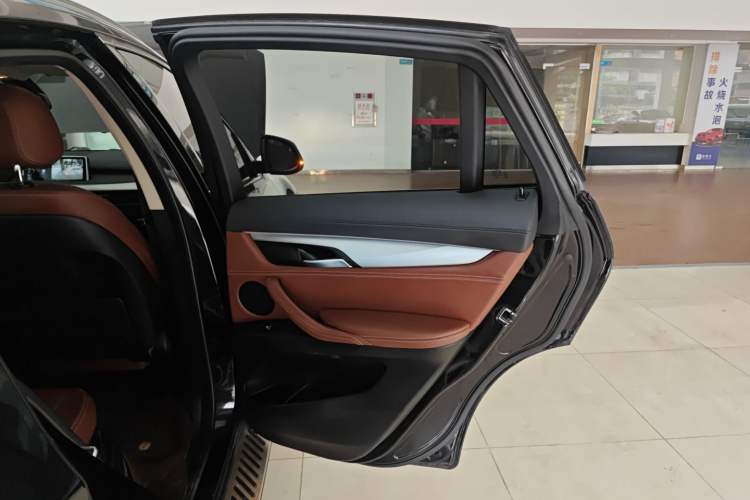 Used BMW X6 2017 xDrive35i Leading Model
