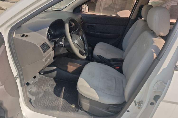 Used Wuling Hongguang 2015 1.5L S Basic Version China V Standard
