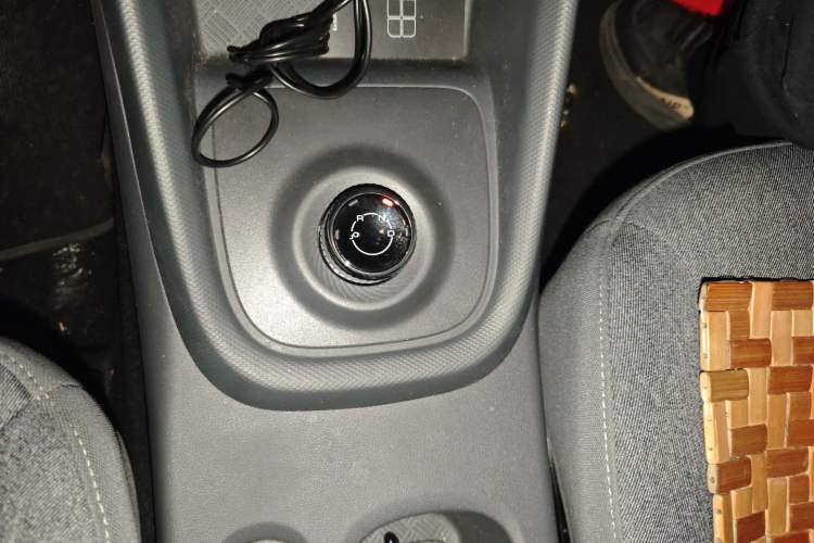 Used Wuling Hongguang New Energy 2024 All-Electric Model 300KM Practical Version
