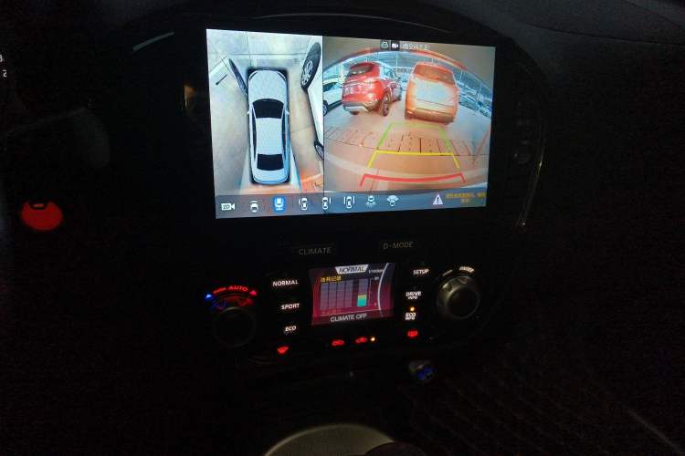 Used Infiniti ESQ 2014 1.6L Spontaneous Edition
