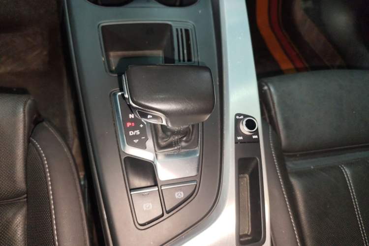 Used Audi A4L 2020 40 TFSI Fashion Dynamic Model