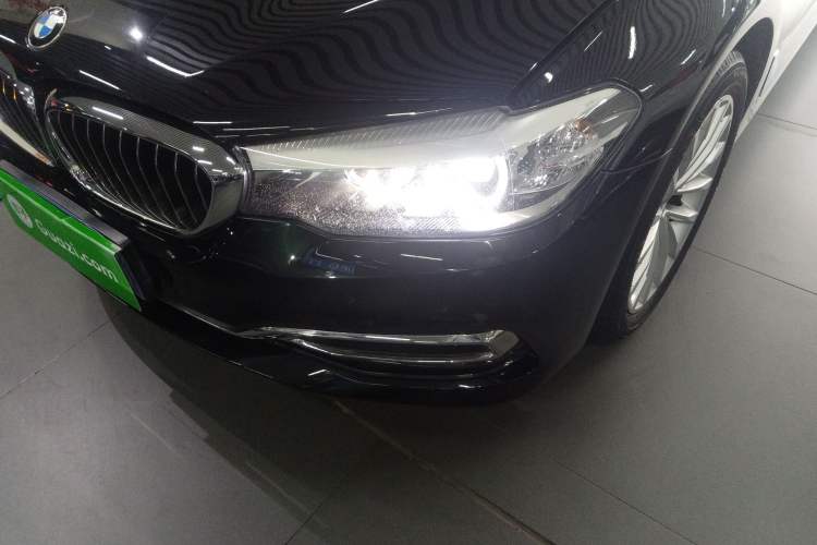 Used BMW 5 Series 2018 525Li Luxury Package
