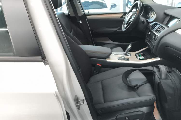 Used BMW X3 2014 xDrive20i Leading Model