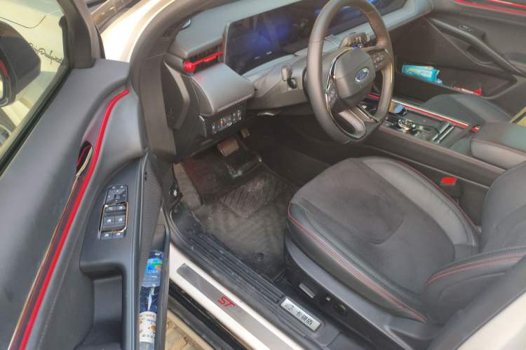 Used Ford EVOS 2022 Facelift EcoBoost 245 ST-Line