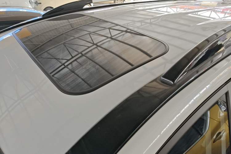 Used Haval H6 2016 Upgraded Model 1.5T Automatic Two-Wheel Drive Elite Version
