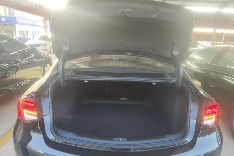 Used Buick Regal 2020 552T Luxury Version
