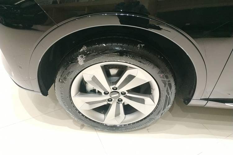 Used Wey Mocha New Energy 2024 Hi4 Four-Wheel Drive Long-Range Version
