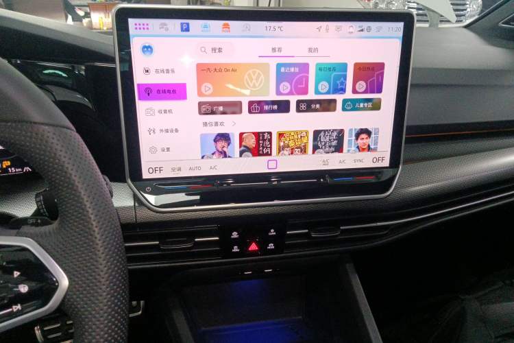 Used Volkswagen Golf 2025 300TSI R-Line