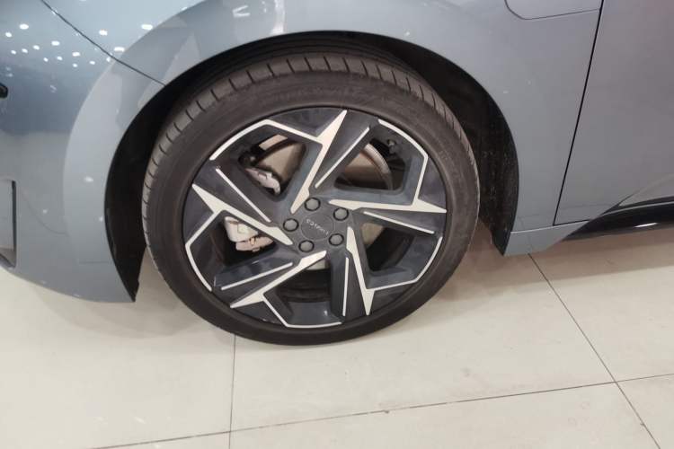 Used Lynk & Co 07 2024 EM-P 126 Long-Range Ultra
