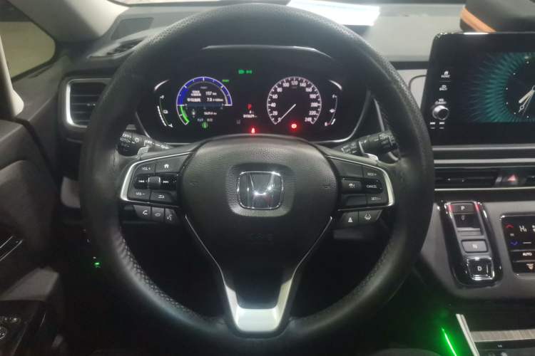 Used Honda Elysion 2024 2.0L eHEV Luxury Edition
