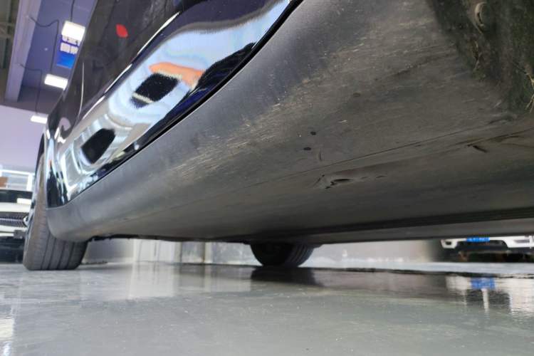 Used Tesla Model Y 2023 Long-Range All-Wheel-Drive Version
