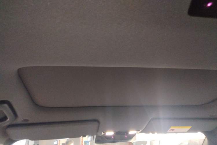 Used Li Auto L8 2023 Air model
